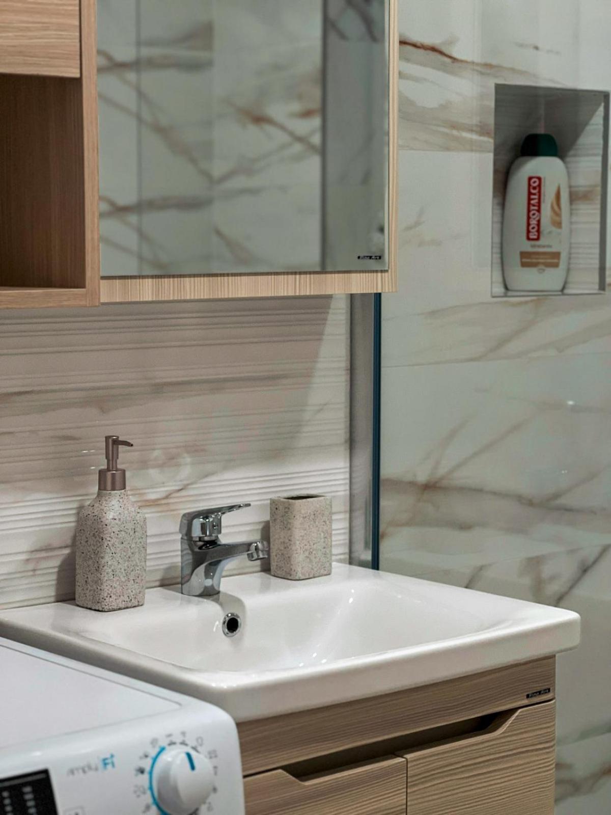 M&N Residence Tivat Phòng bức ảnh